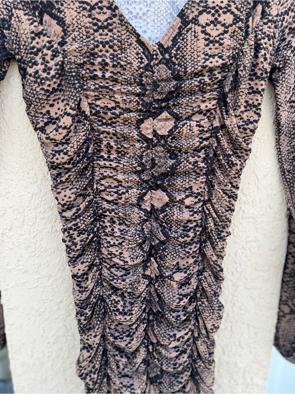 Windsor Snake Print Ruched Bodycon Dress Deep V Neck Long Sleeve Going out y2k - Picture 4 of 9